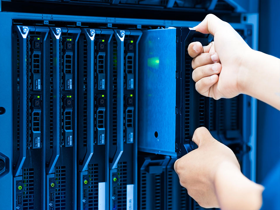 Back-up danych, odzyskiwanie danych i bezpieczeństwo na systemach NAS od Netland Computers w Kaliszu.